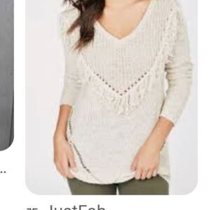 Just Fab sweater with fringe on or off shoulder